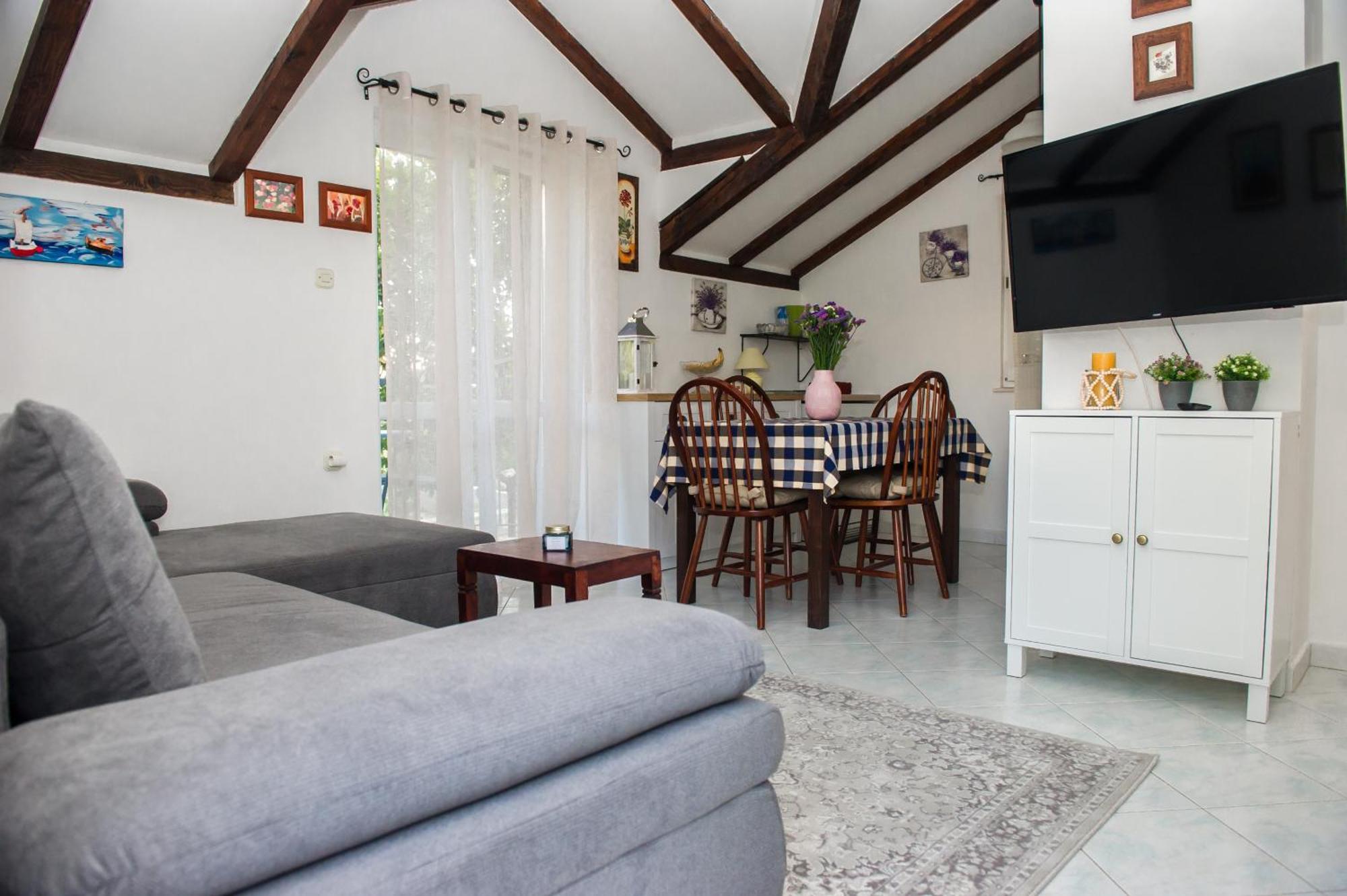 House Nika Počitniška hiša *